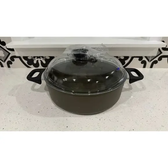 VTG Scanpan 2001+ Covered Low Dutch Oven 5 1/2 Quart Titanium Non-Stick Denmark - Picture 3 of 7